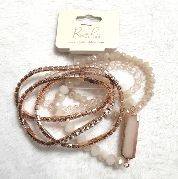 Assorted Bracelet Set - Picture 3 of 6